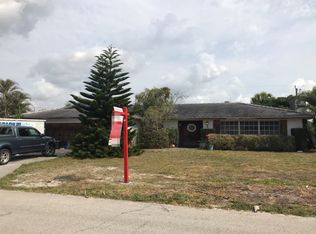 329 SW 13th Ave, Boynton Beach, FL 33435