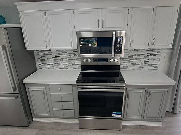 4th image of 223 Lake Huron Dr