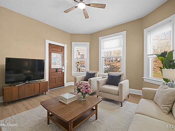 5th image of 313 Dry St