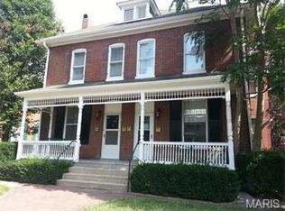 812 Jefferson St #B, Saint Charles, MO 63301