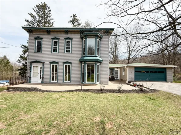 1083 Glenwood Cir, Oneida, NY 13421