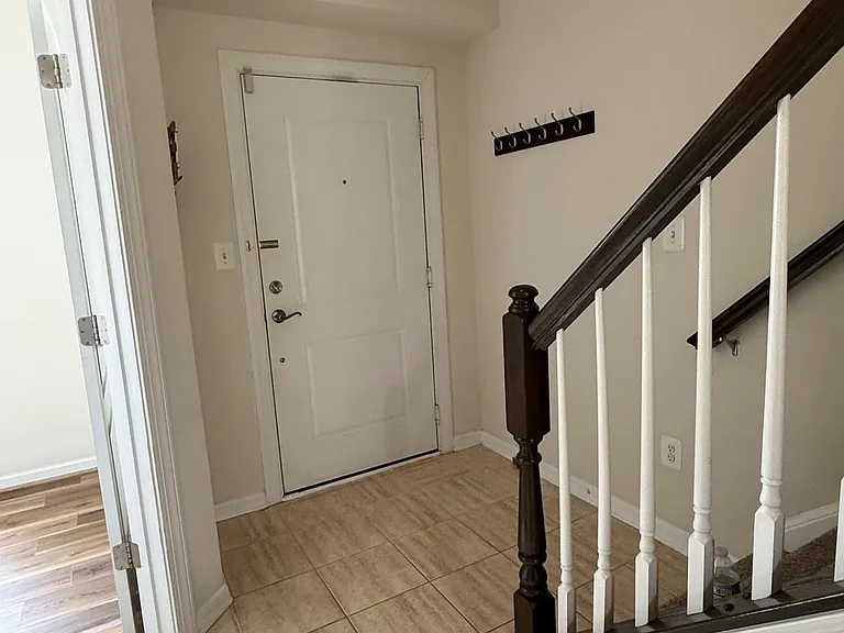 7476 Riding Meadow Way — Photo 24
