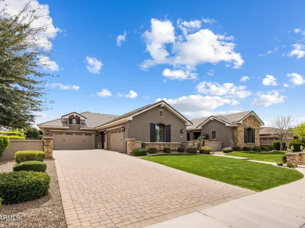2051 E ARIS Drive, Gilbert, AZ 85298