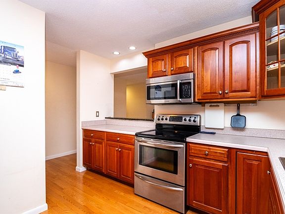 2nd image of 100 Marina Dr APT 604
