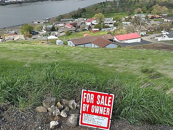 5th image of 2800 Valleyview Dr