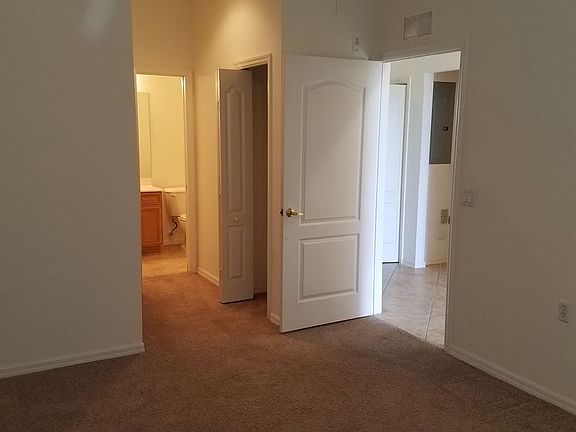 3rd image of 8470 Kingbird Loop APT 1047