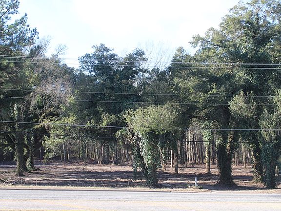 2nd image of 2575 Us Highway 69 N