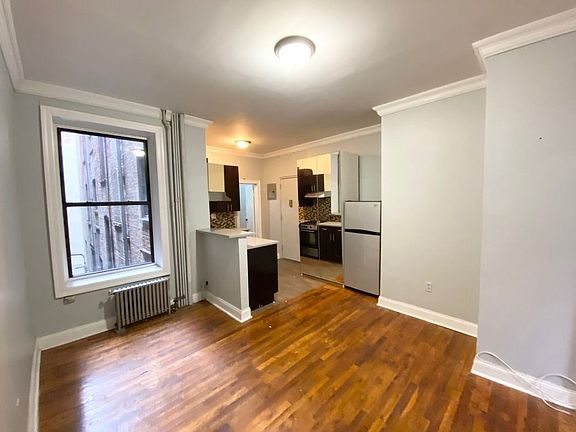 2nd image of 166 W 129th St #20D