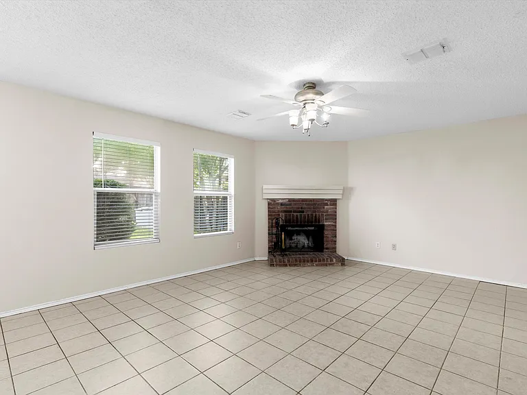 3104 Westview Dr — Photo 10