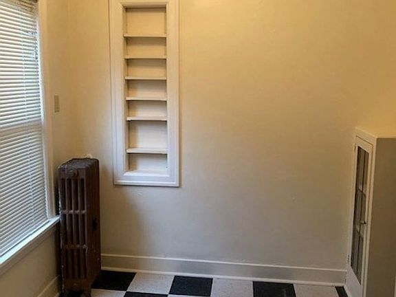 5th image of 1819 E Republican St APT 103