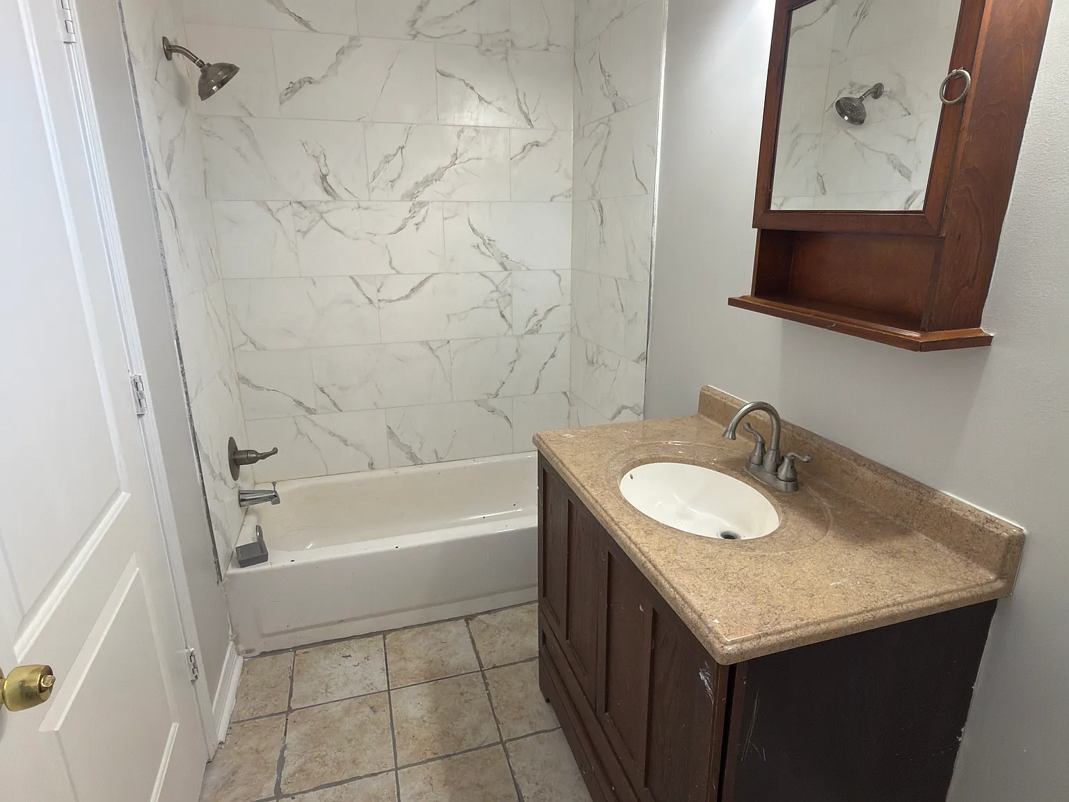 3 bed, 1500 sqft, $1,600 — Photo 4