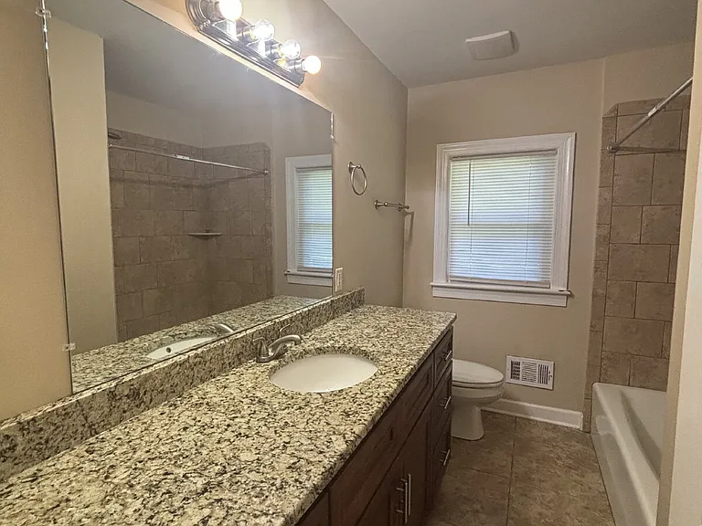 4216 River Shore Rd — Photo 32