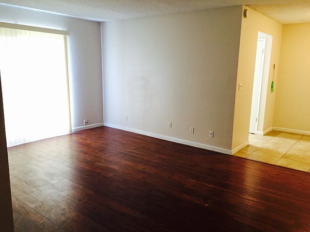 1st image of 1284 N 10th Ave