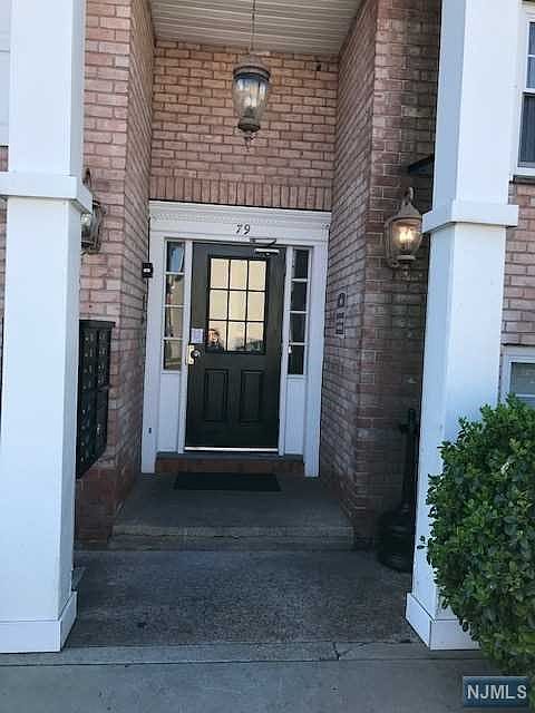 2nd image of 79 Washington Ave APT 17