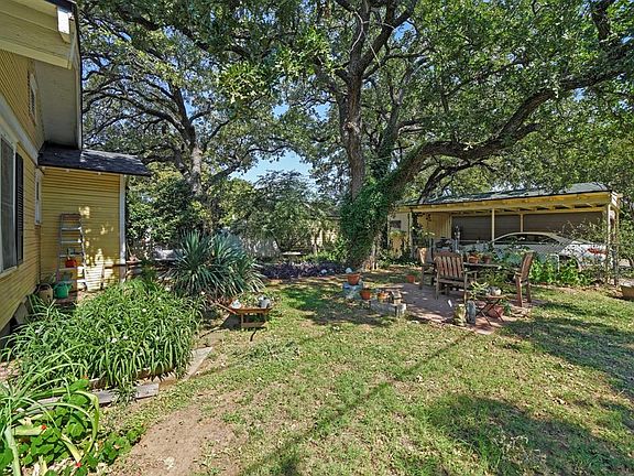 4th image of 2302 NW 3rd Ave