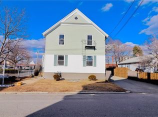 44 Hunts Ave, Pawtucket, RI 02861