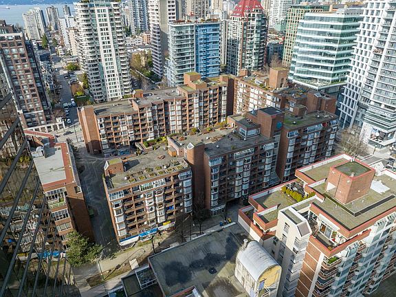 4th image of 1333 Hornby St #616
