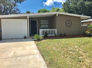 990 Cedarwood Ave, Dunedin, FL 34698