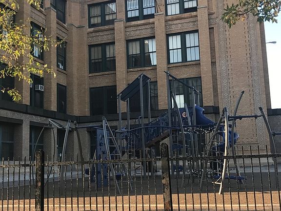 4th image of 4155 W Kamerling Ave