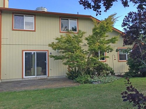3rd image of 107 118th St E