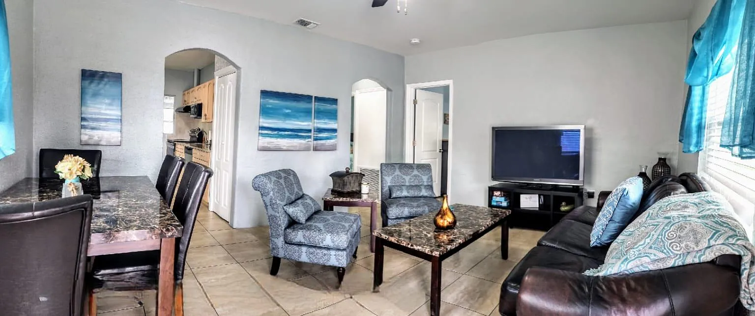 2705 W Columbus Dr — Photo 4