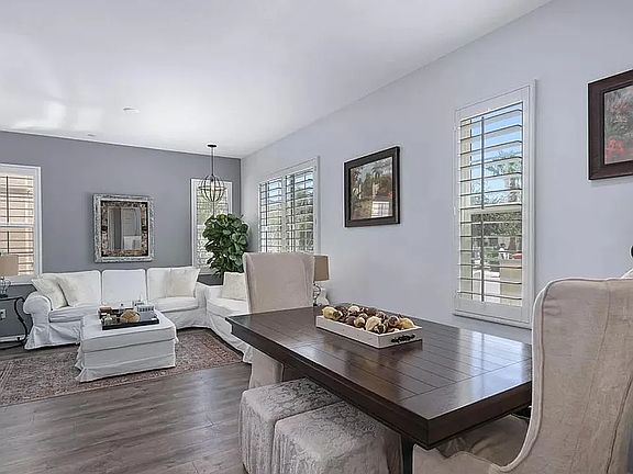 2nd image of 211 Paseo Animado