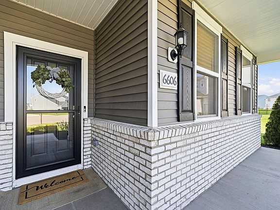 4th image of 6606 Woods Ct