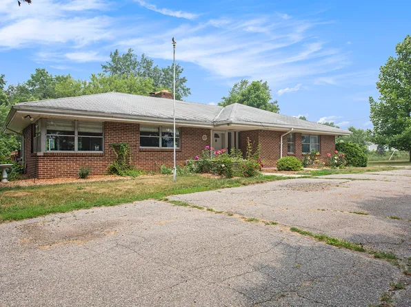 13648 Ironwood Dr NW, Grand Rapids, MI 49534