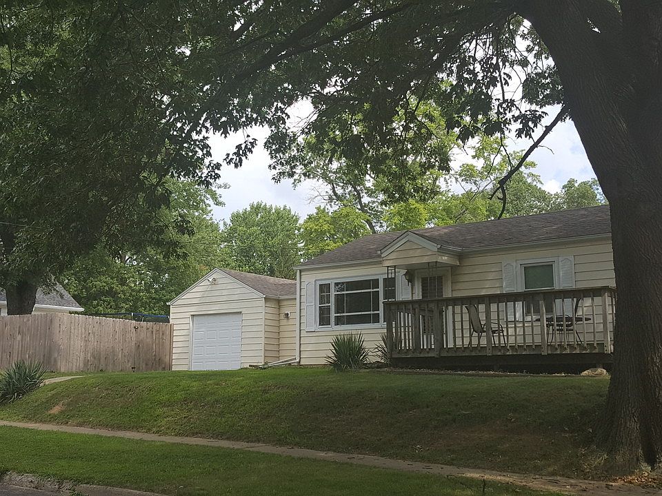 1st image of 1433 E Duryea Ave