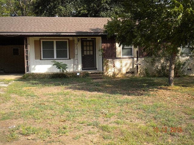 1st image of 221 Oakcrest St