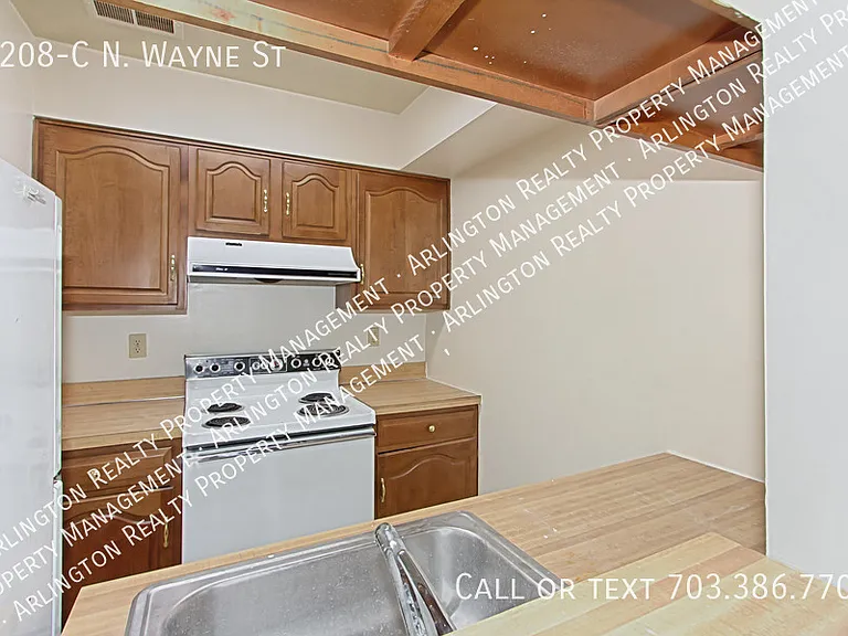 1208C N Wayne St — Photo 8