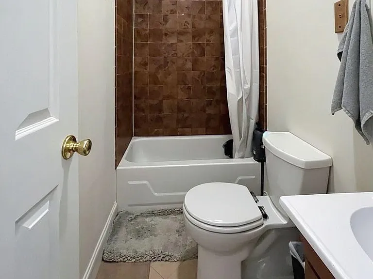 2045 N Carlisle St — Photo 15