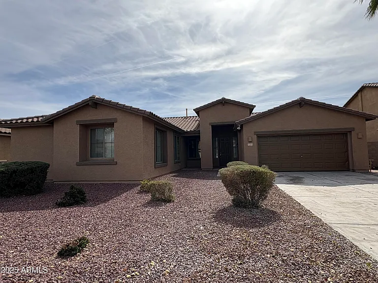 2703 E Zion Way — Photo 3