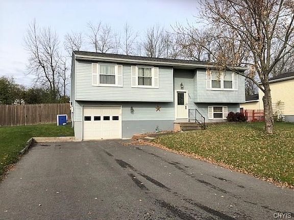 2nd image of 7597 Aster Dr
