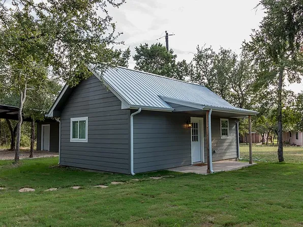 701 Roland Ln, Kyle, TX 78640