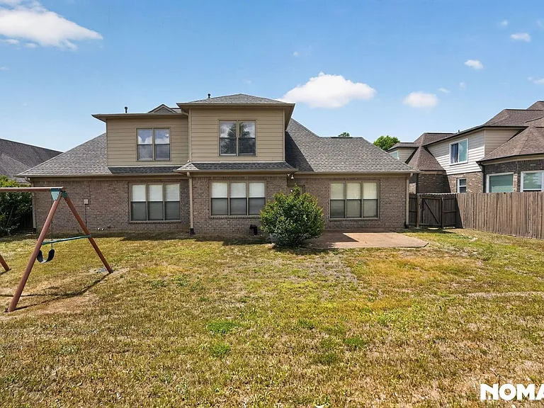 4886 Fox Springs Dr — Photo 28