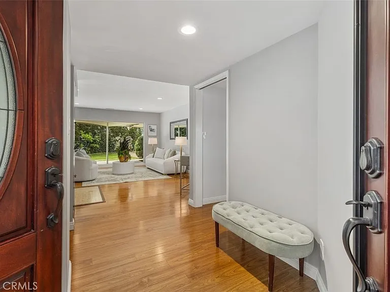 2206 Canyon Rd — Photo 3