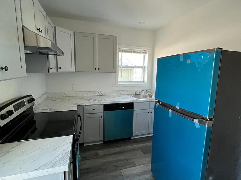 10876 York Rd #4 — Photo 5