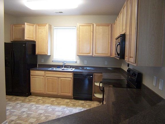 5th image of 3371 Kirkwall Dr