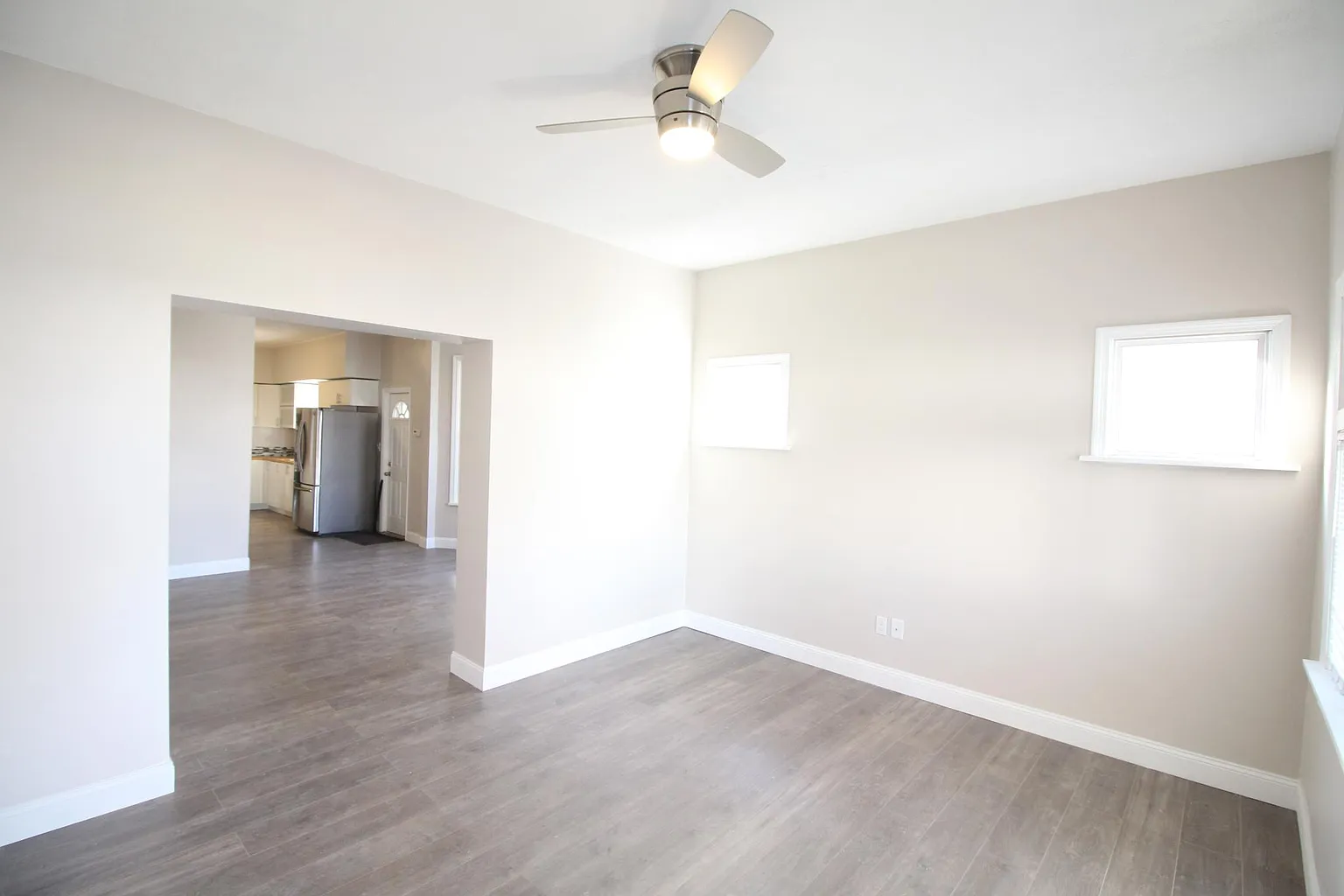 2033 Brainard Ave photo 1