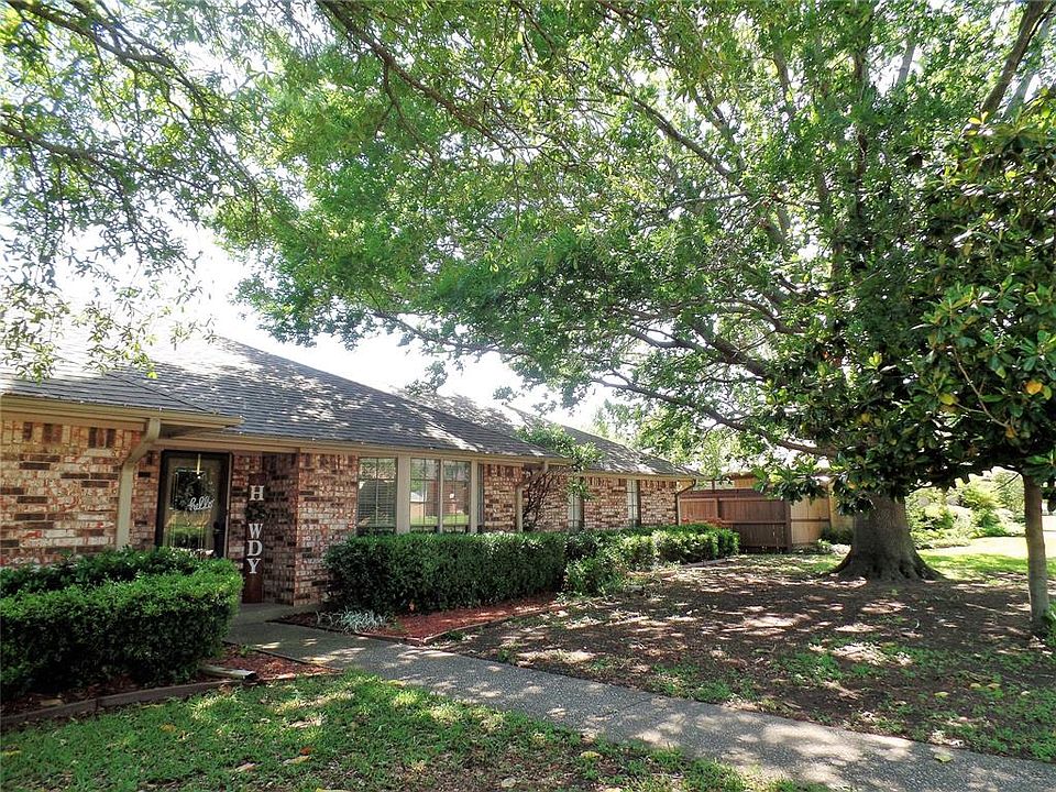 1st image of 1908 Woodlawn Ct