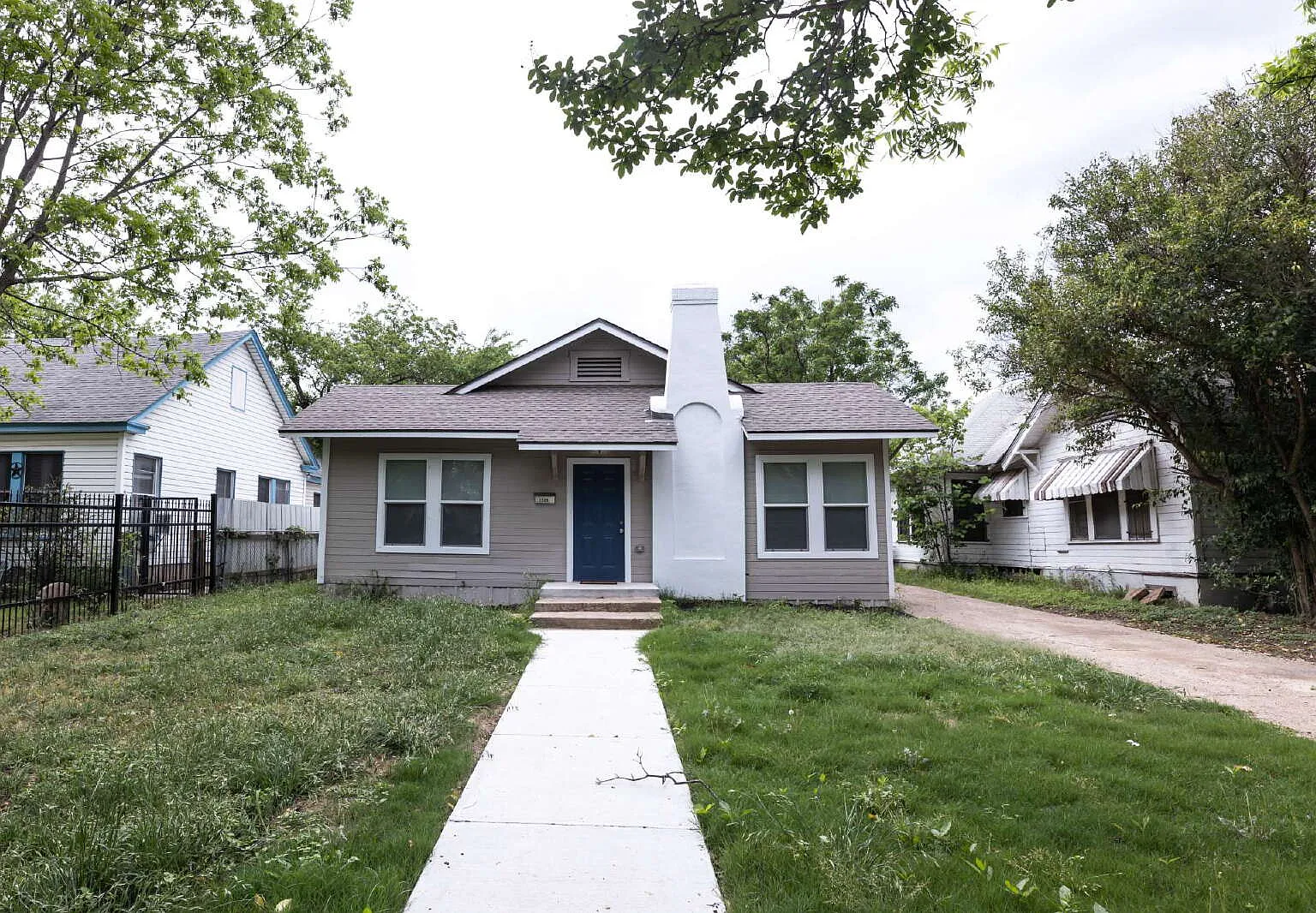 3 bed, 2.0 bath, 1528 sqft, $1,375 — Photo 2