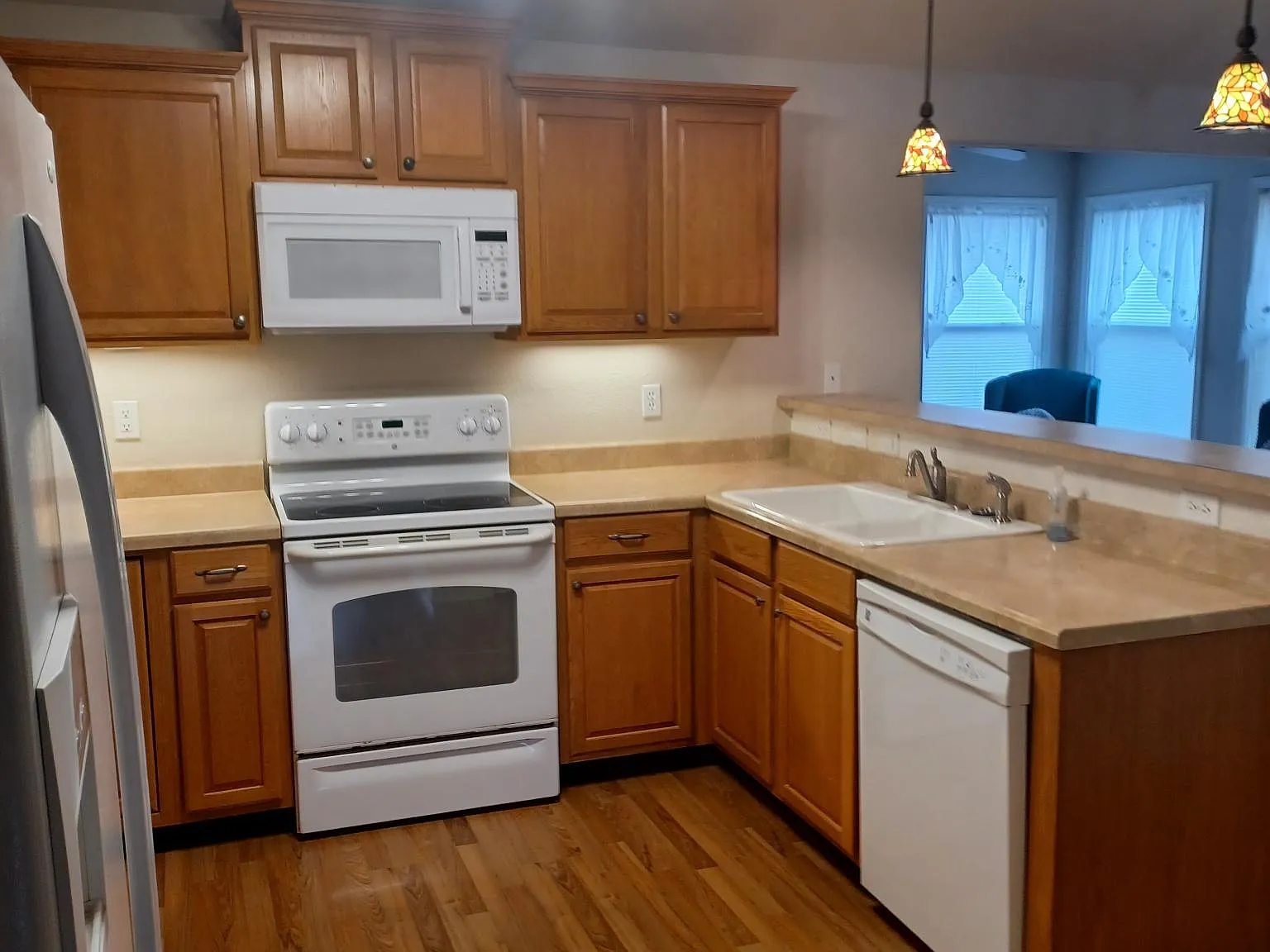 2 bed, 1224 sqft, $1,800 — Photo 3
