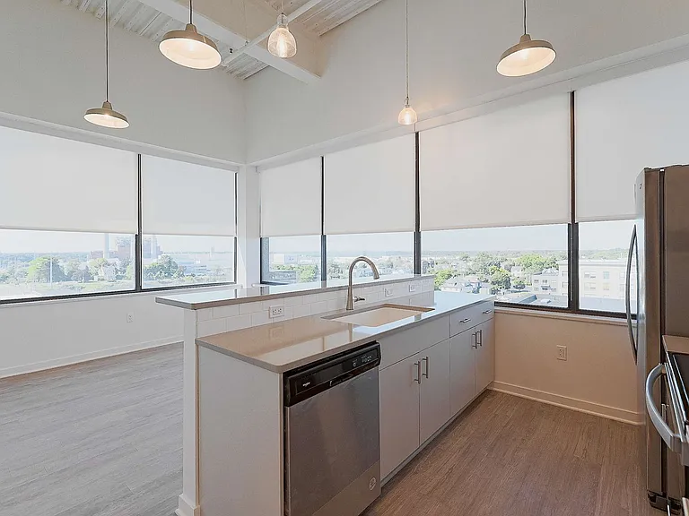 501 S Capitol Ave — Photo 24