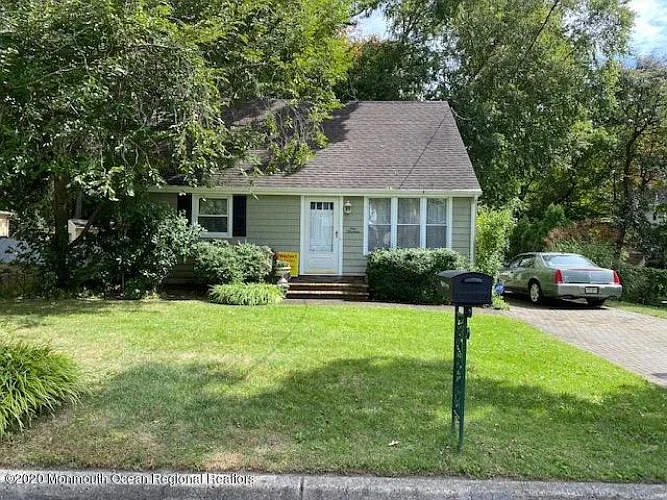 114 Greenwood Pl photo 1