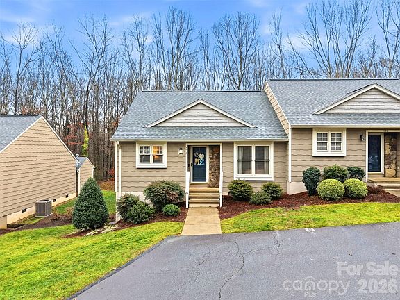 2nd image of 423 19th Avenue Ct NE Unit 9