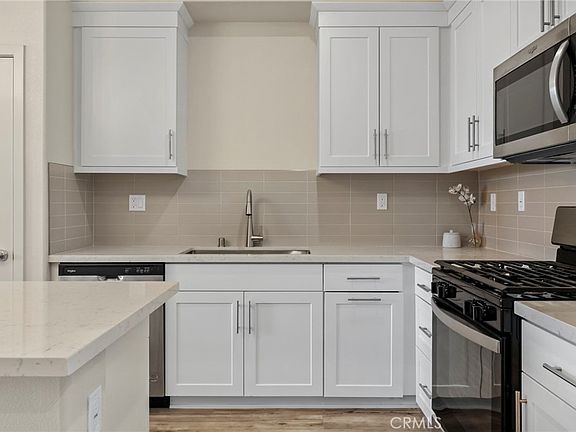 4th image of 1112 Cardinal Way