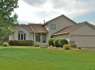 2632 Horseshoe Ln, Woodbury, MN 55125