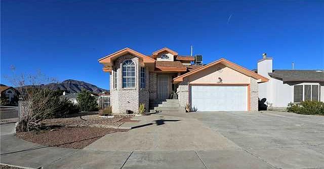 1st image of 10901 Loma De Luz Pl