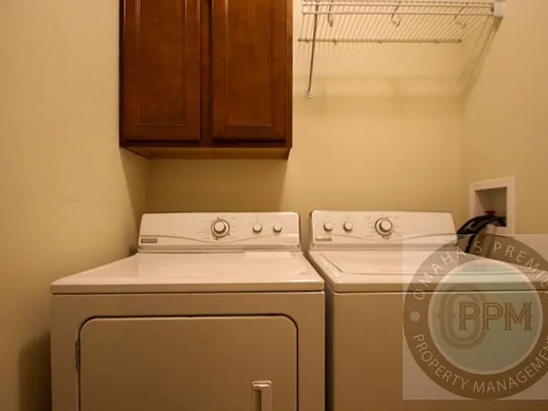 809 Lake Tahoe Dr — Photo 17